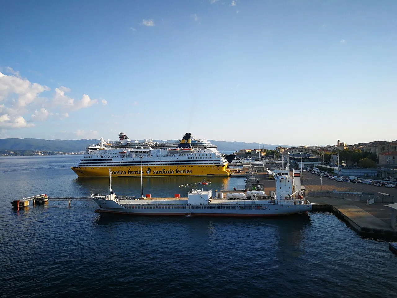 Ajaccio · le port