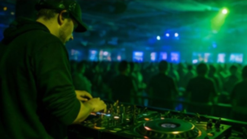 Kuva toiminnasta DJ